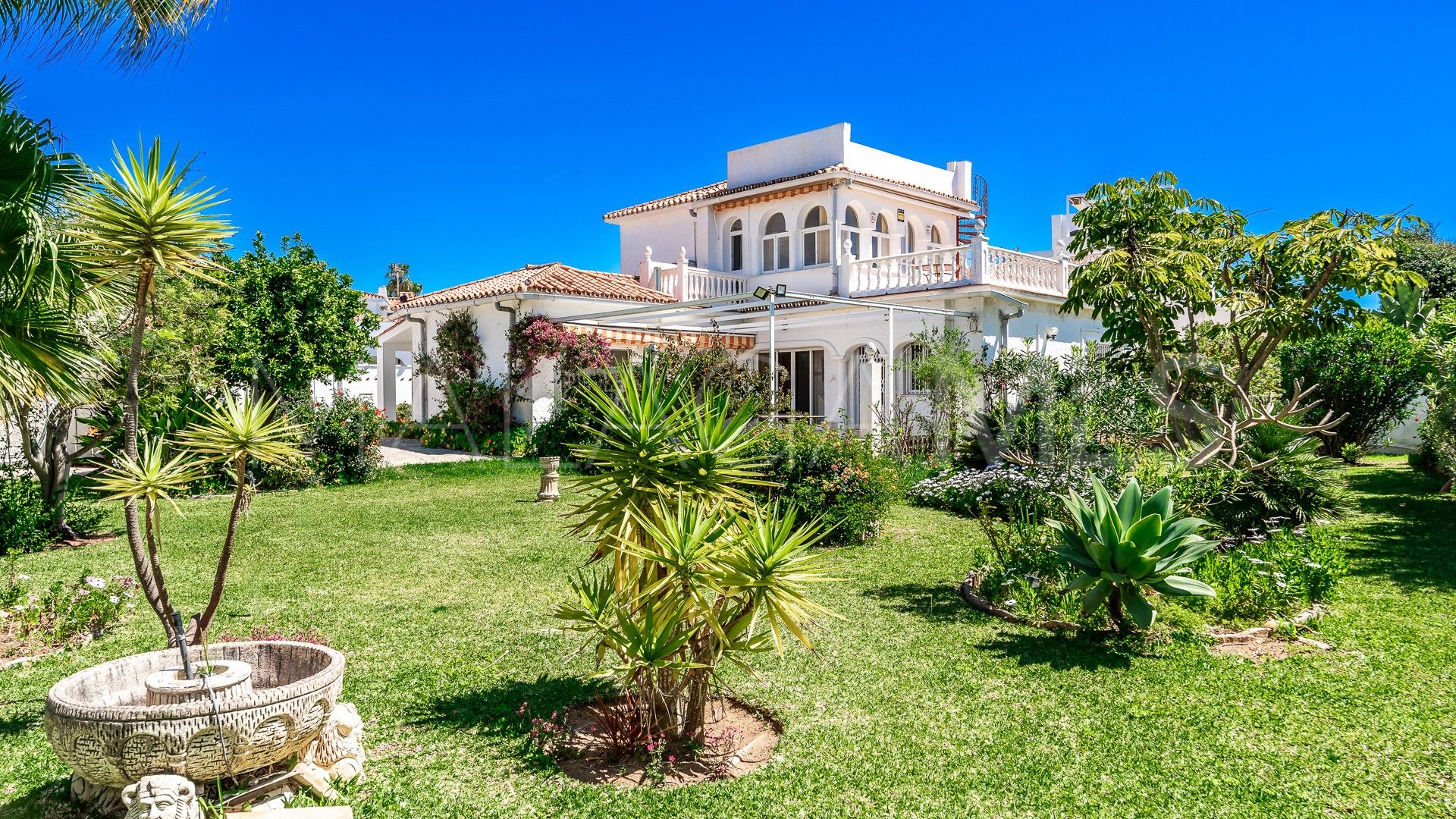 Villa for sale in El Rosario