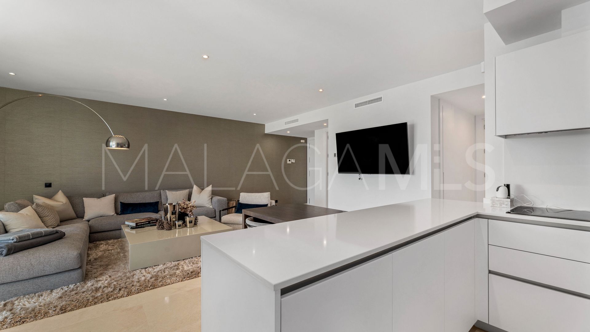 Se vende Ático de 2 bedrooms in Cabopino