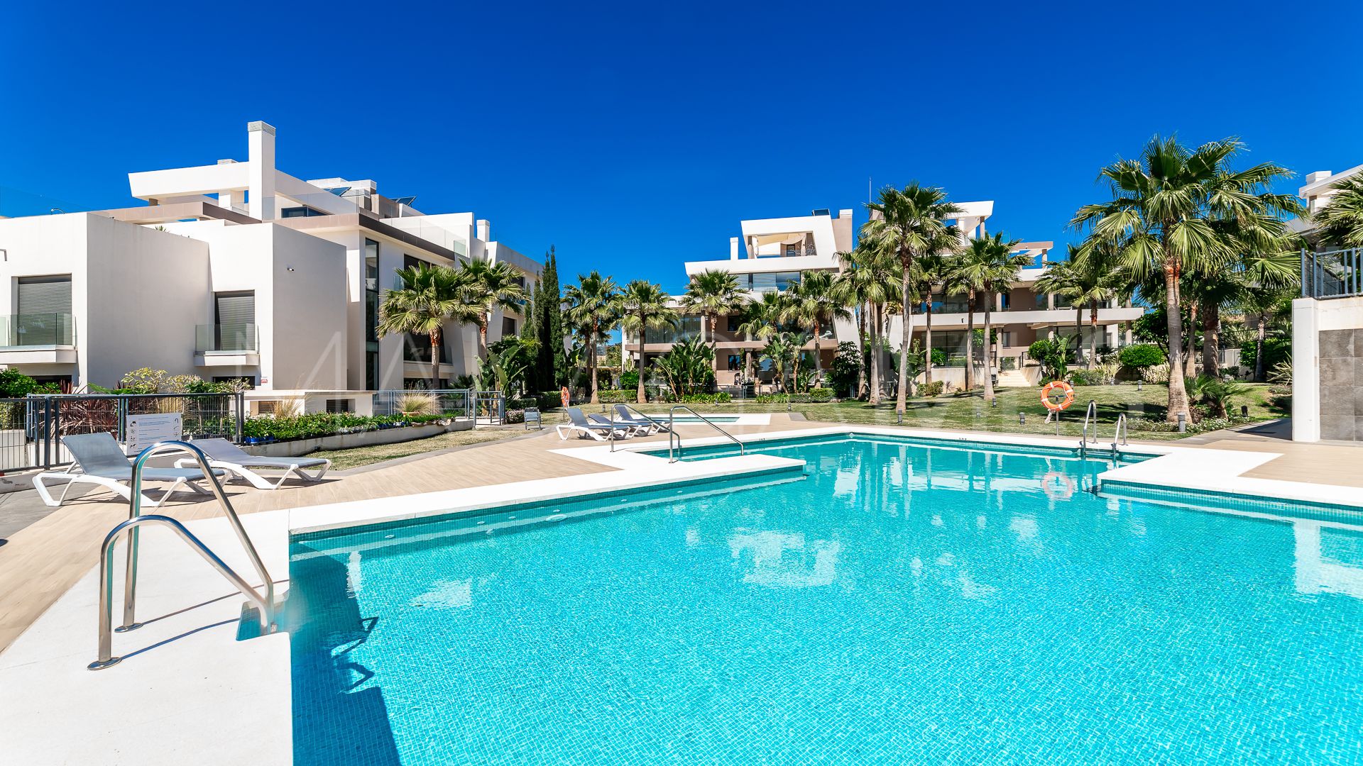 Se vende Ático de 2 bedrooms in Cabopino