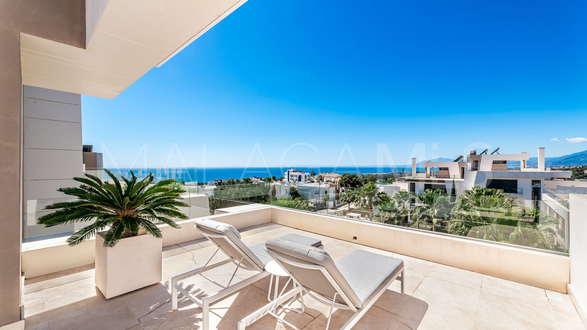 Se vende Ático de 2 bedrooms in Cabopino