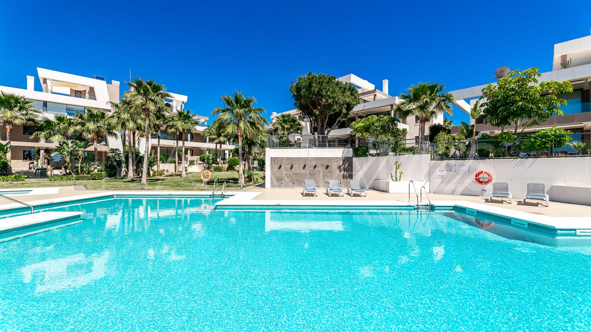 Se vende Ático de 2 bedrooms in Cabopino