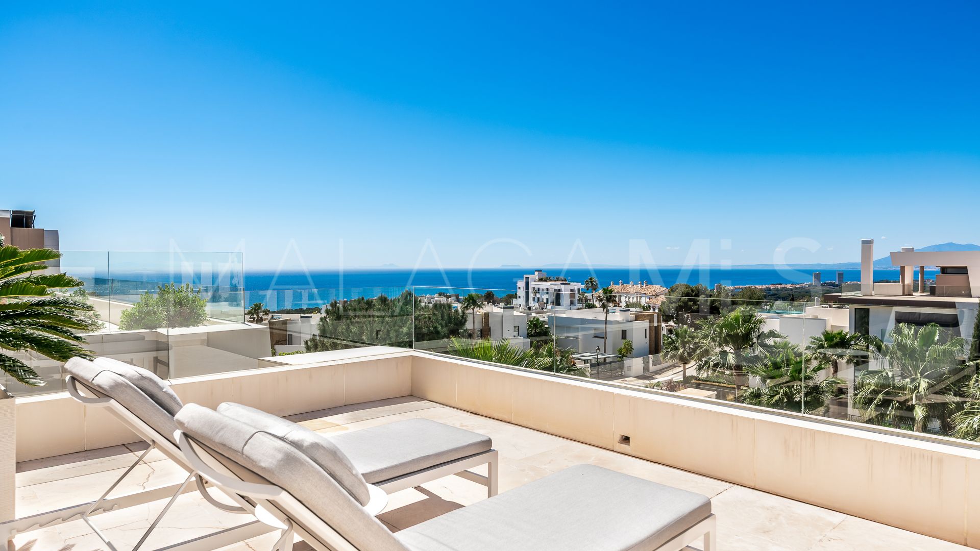Se vende Ático de 2 bedrooms in Cabopino