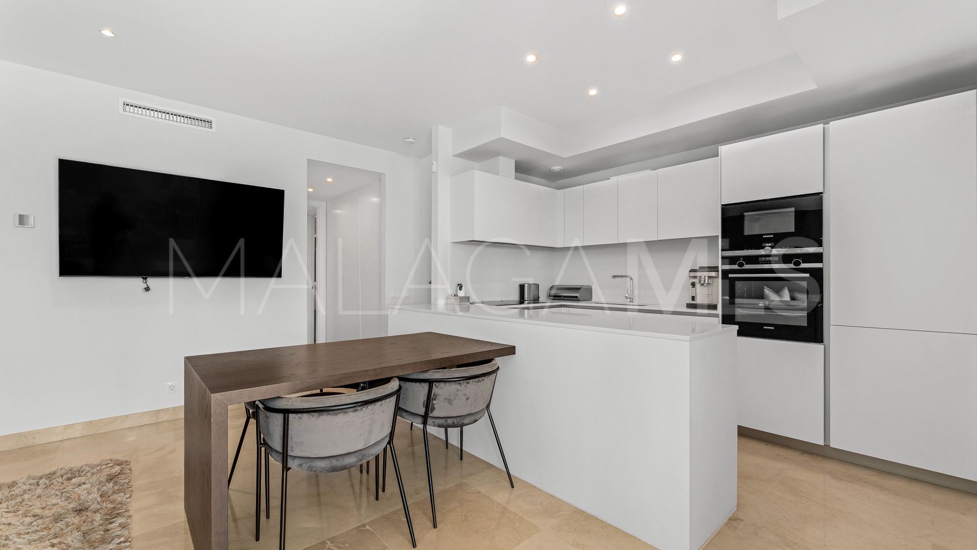 Se vende Ático de 2 bedrooms in Cabopino