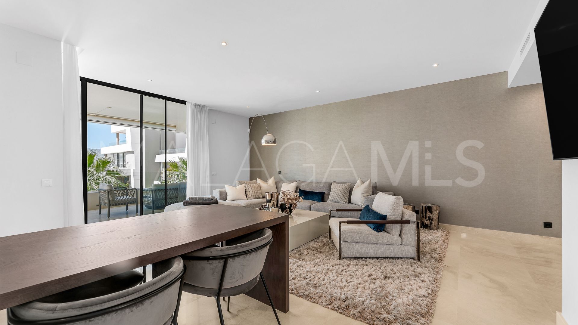 Se vende Ático de 2 bedrooms in Cabopino