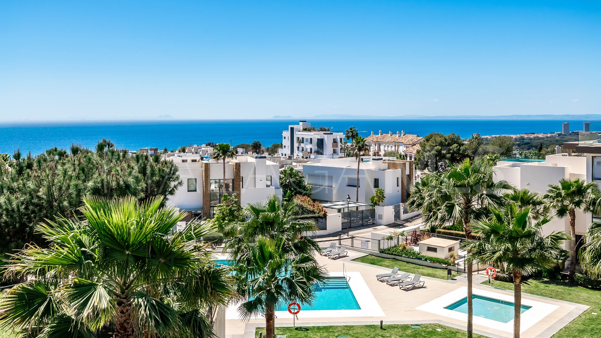 Se vende Ático de 2 bedrooms in Cabopino