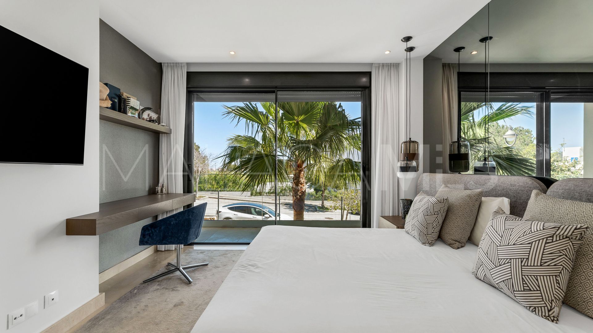 Se vende Ático de 2 bedrooms in Cabopino