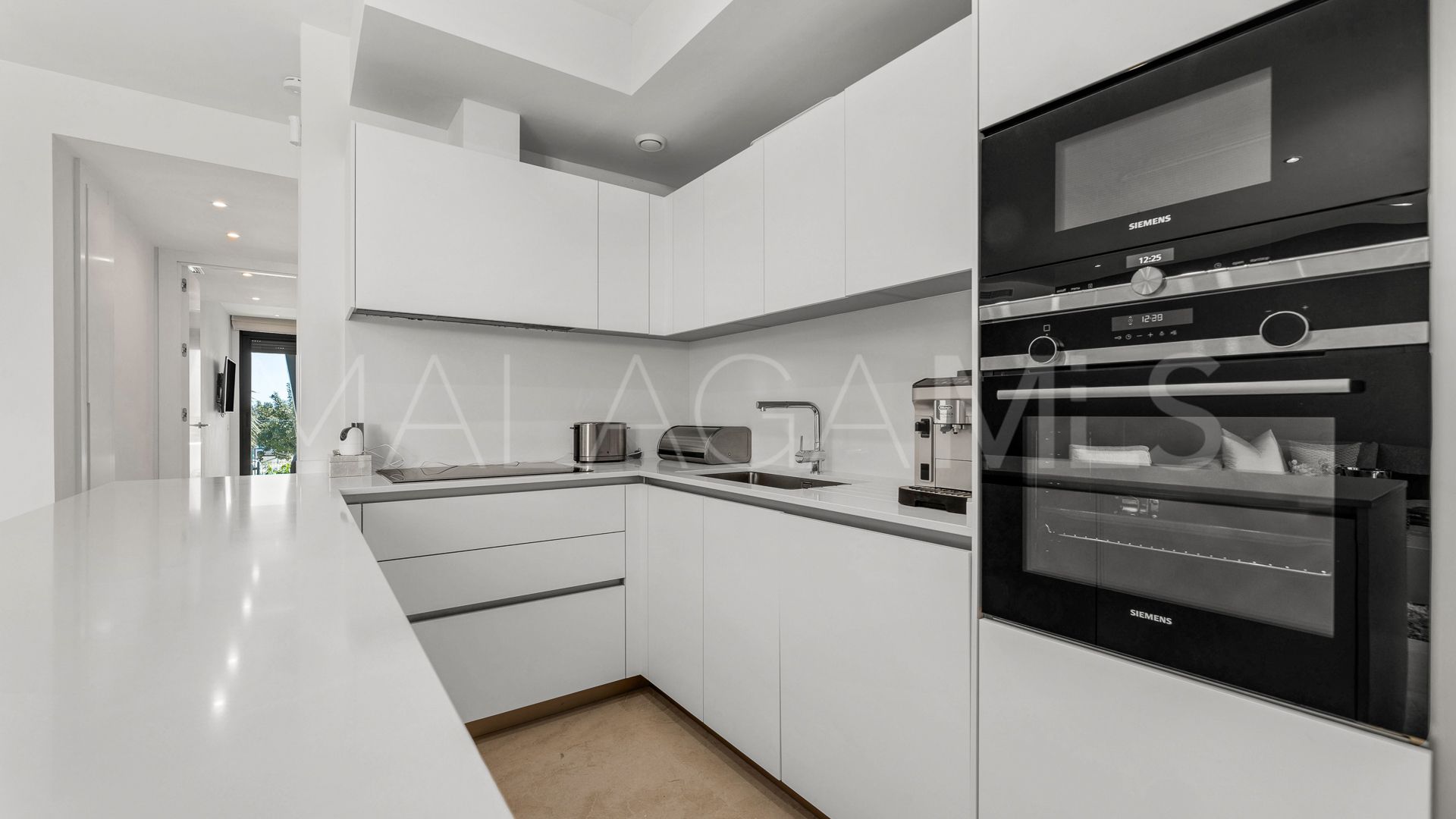 Se vende Ático de 2 bedrooms in Cabopino