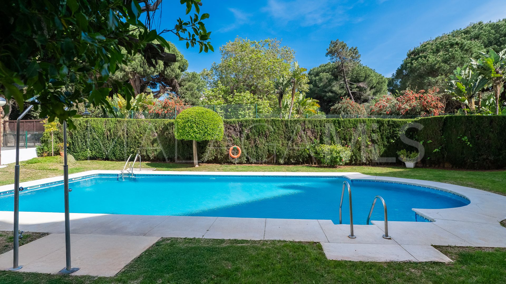 Erdgeschosswohnung for sale in Elviria