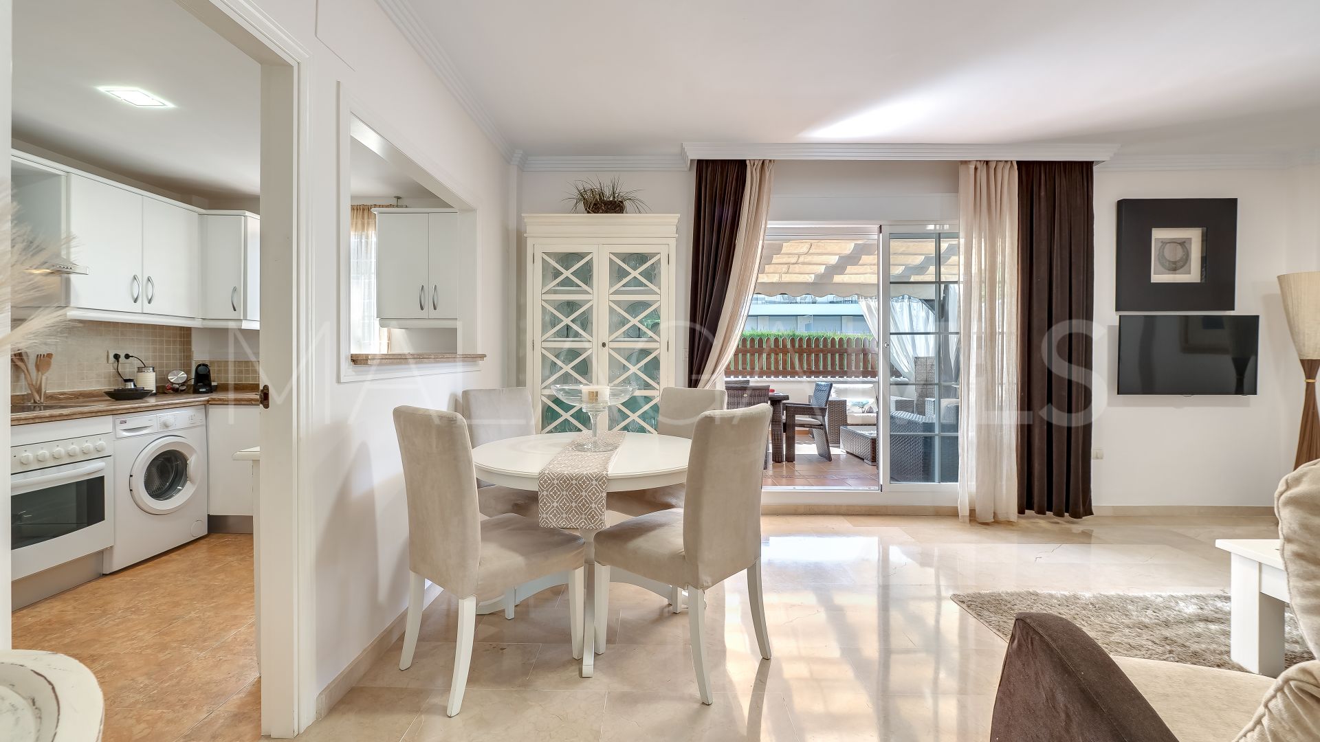 Erdgeschosswohnung for sale in Elviria