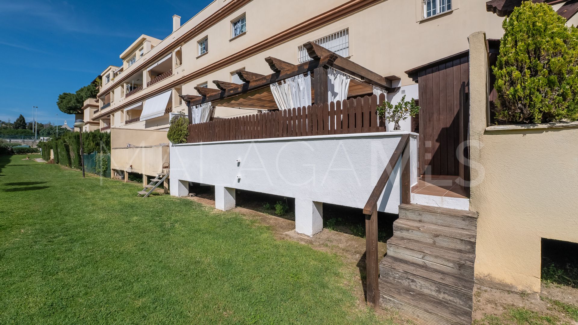 Erdgeschosswohnung for sale in Elviria