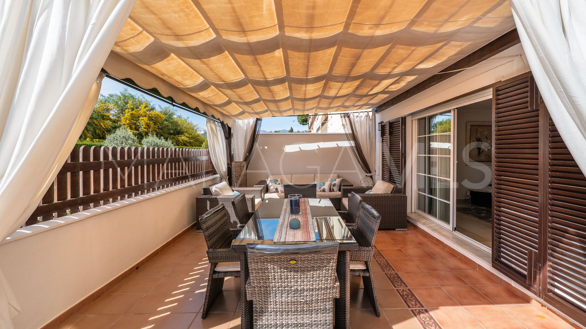 Erdgeschosswohnung for sale in Elviria