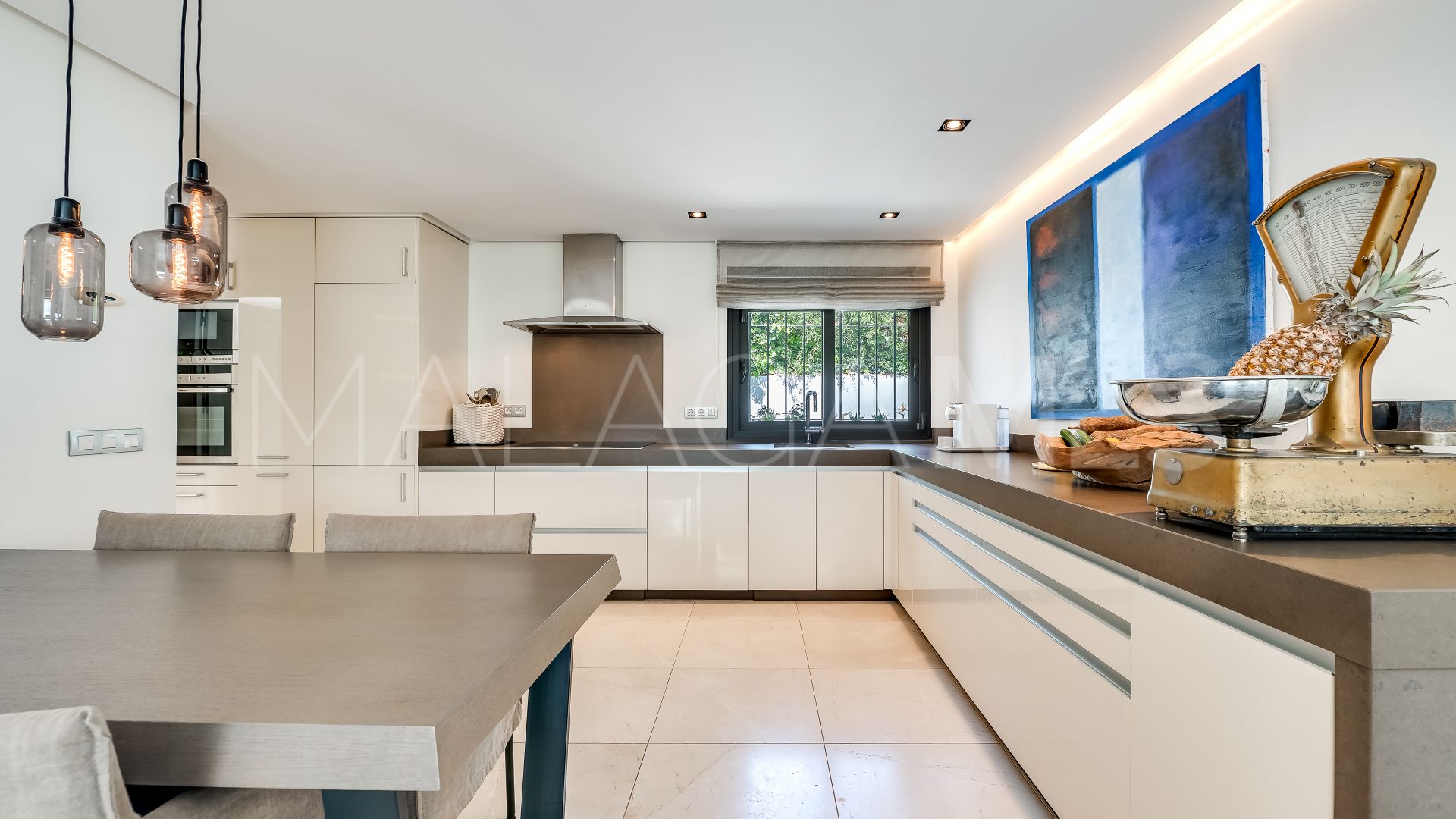 Villa for sale in Marbesa