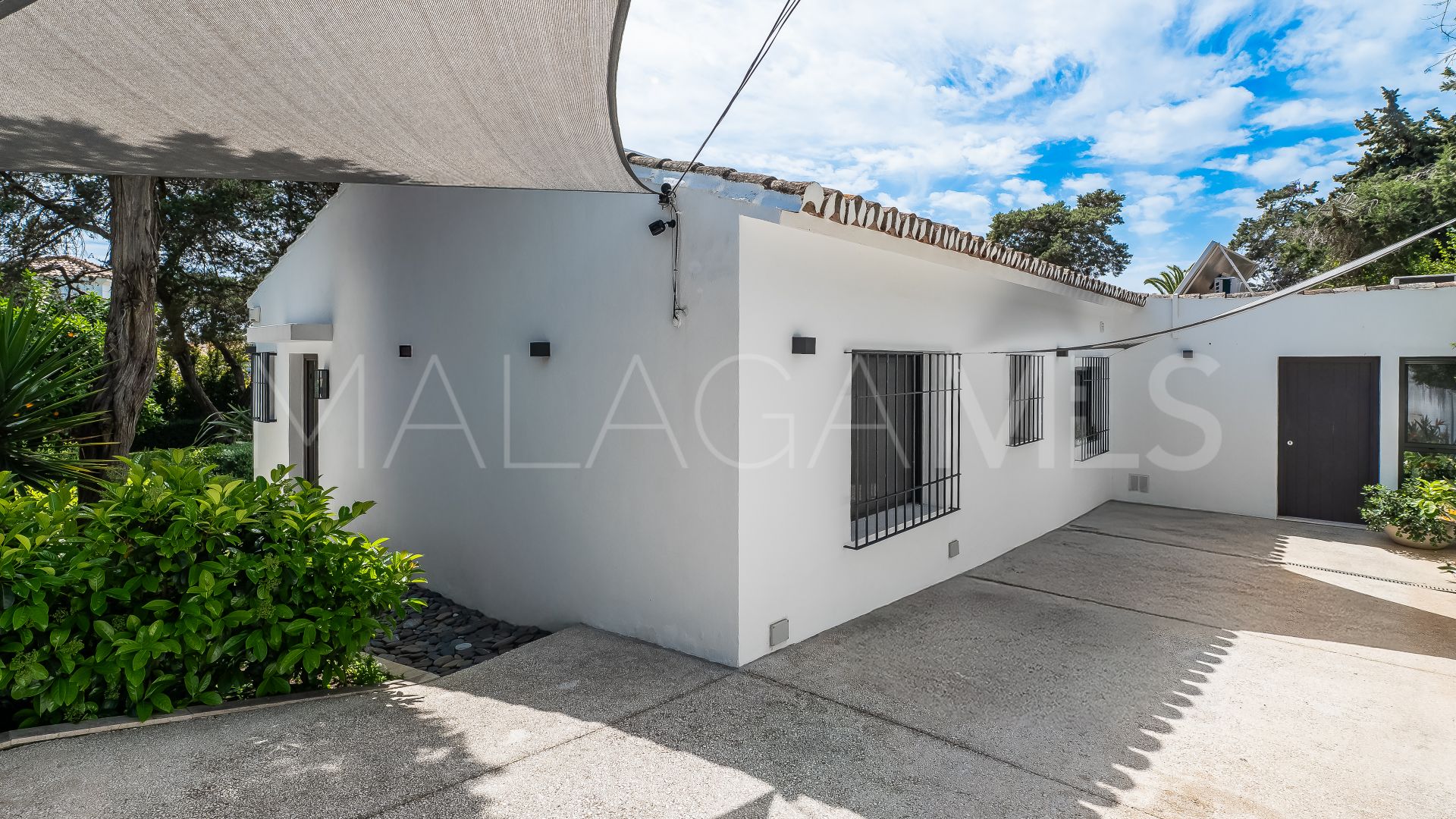 Villa for sale in Marbesa