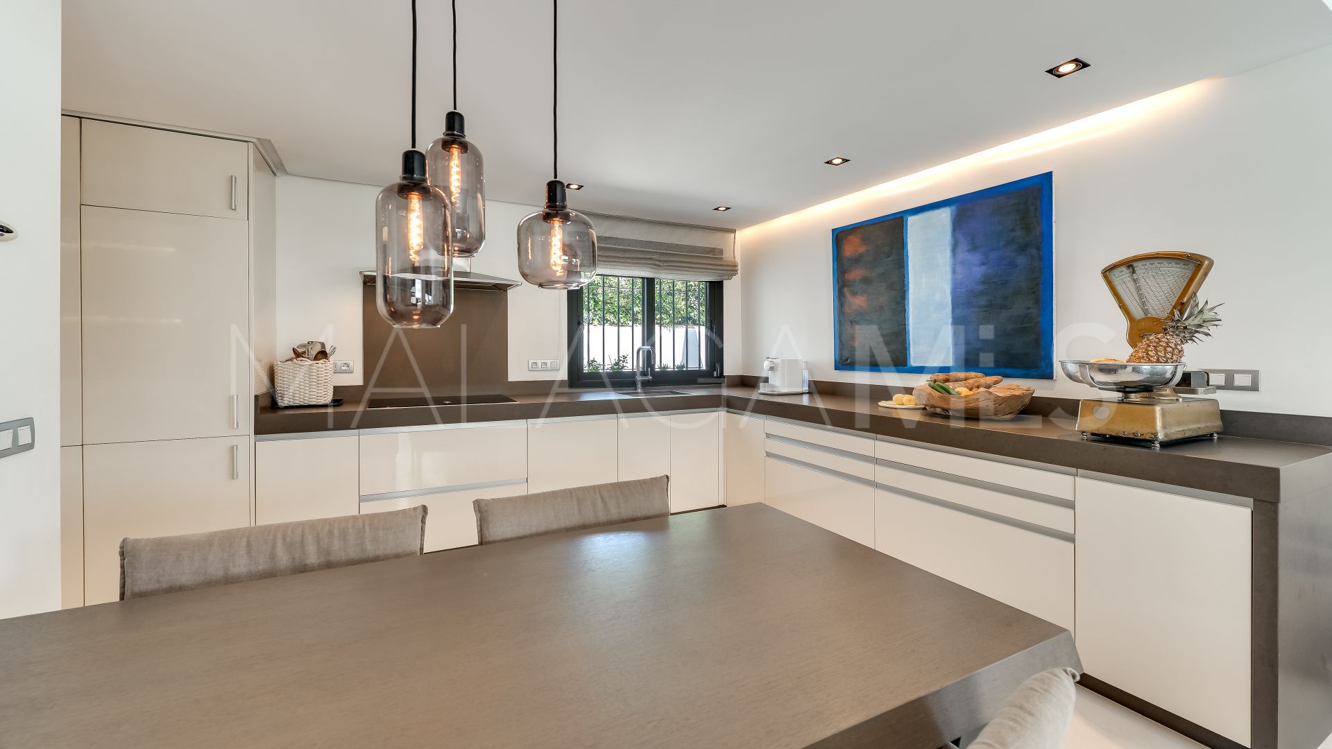 Villa for sale in Marbesa