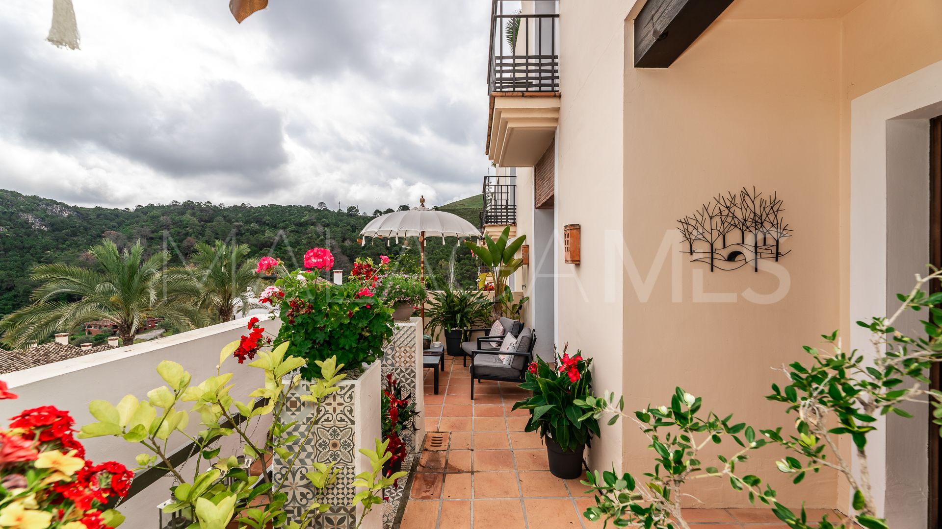 Parhus for sale in Benahavis Centro