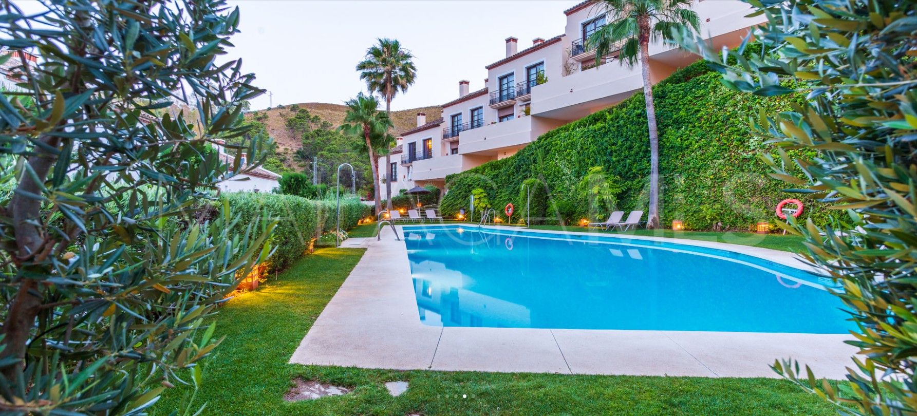 Parhus for sale in Benahavis Centro