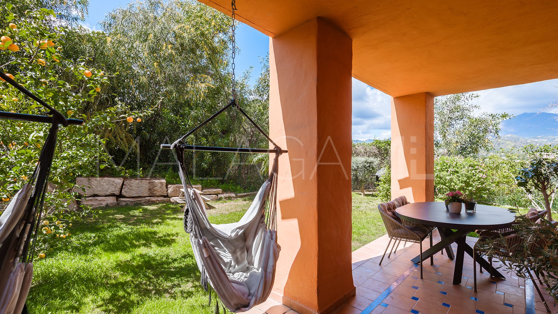 For sale La Alqueria 3 bedrooms ground floor apartment