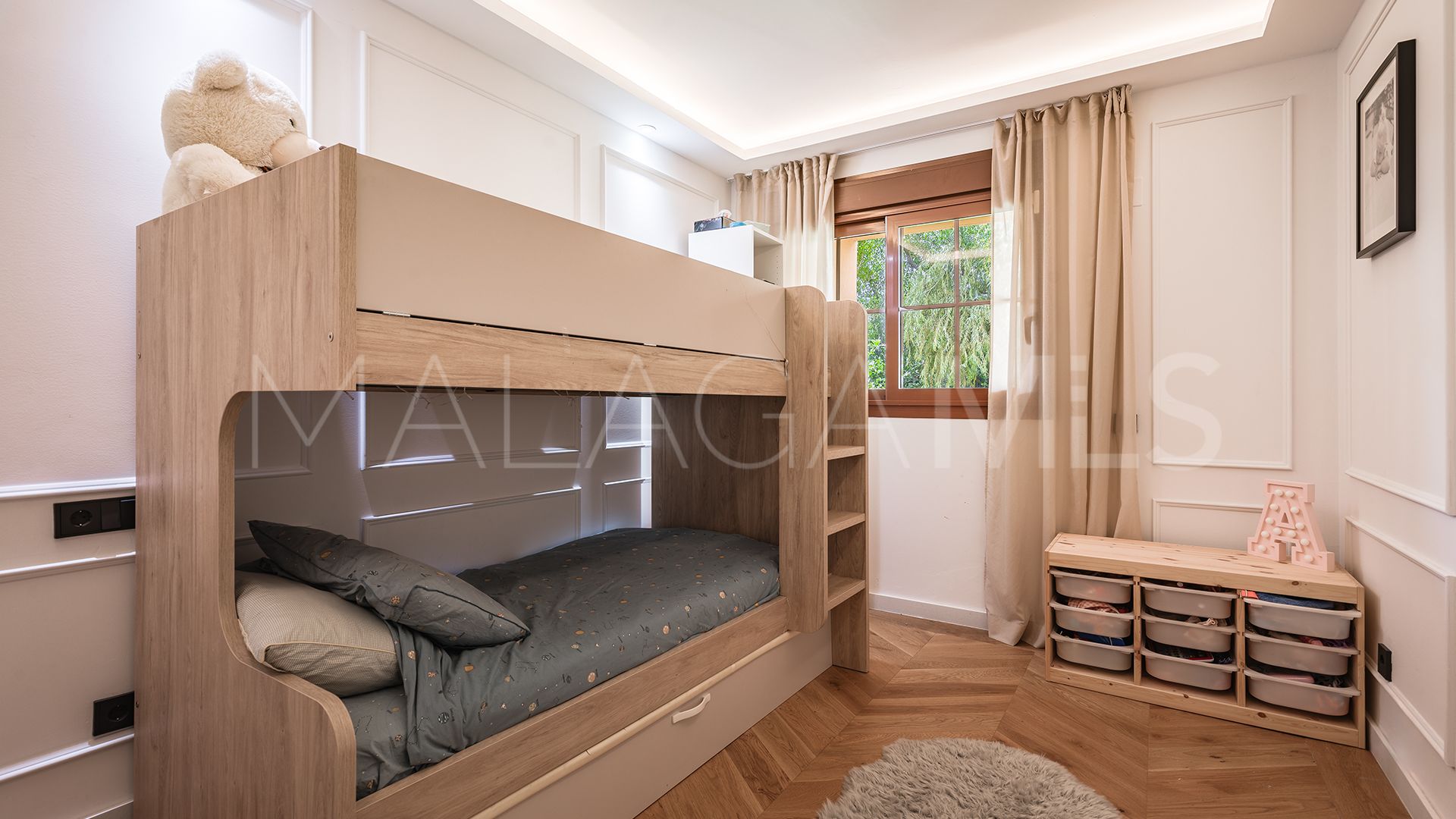 For sale La Alqueria 3 bedrooms ground floor apartment