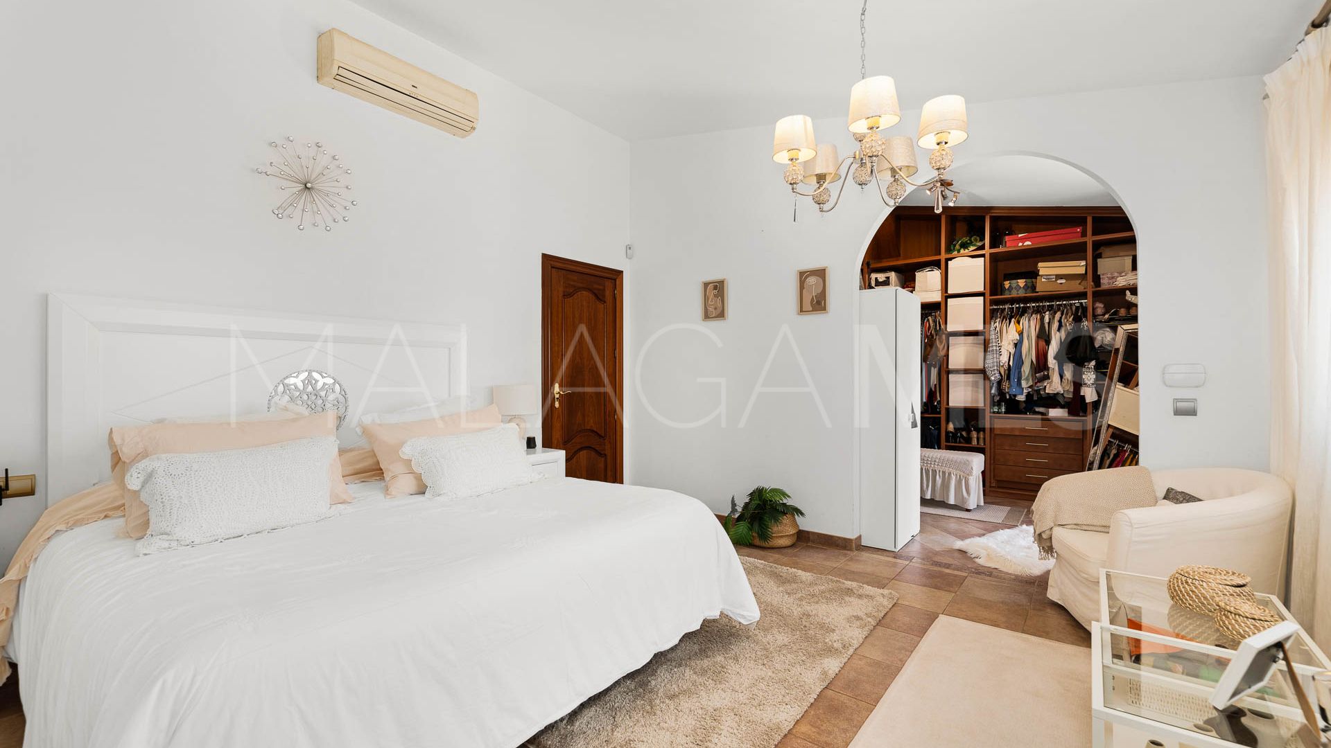 Villa with 5 bedrooms for sale in Cabopino