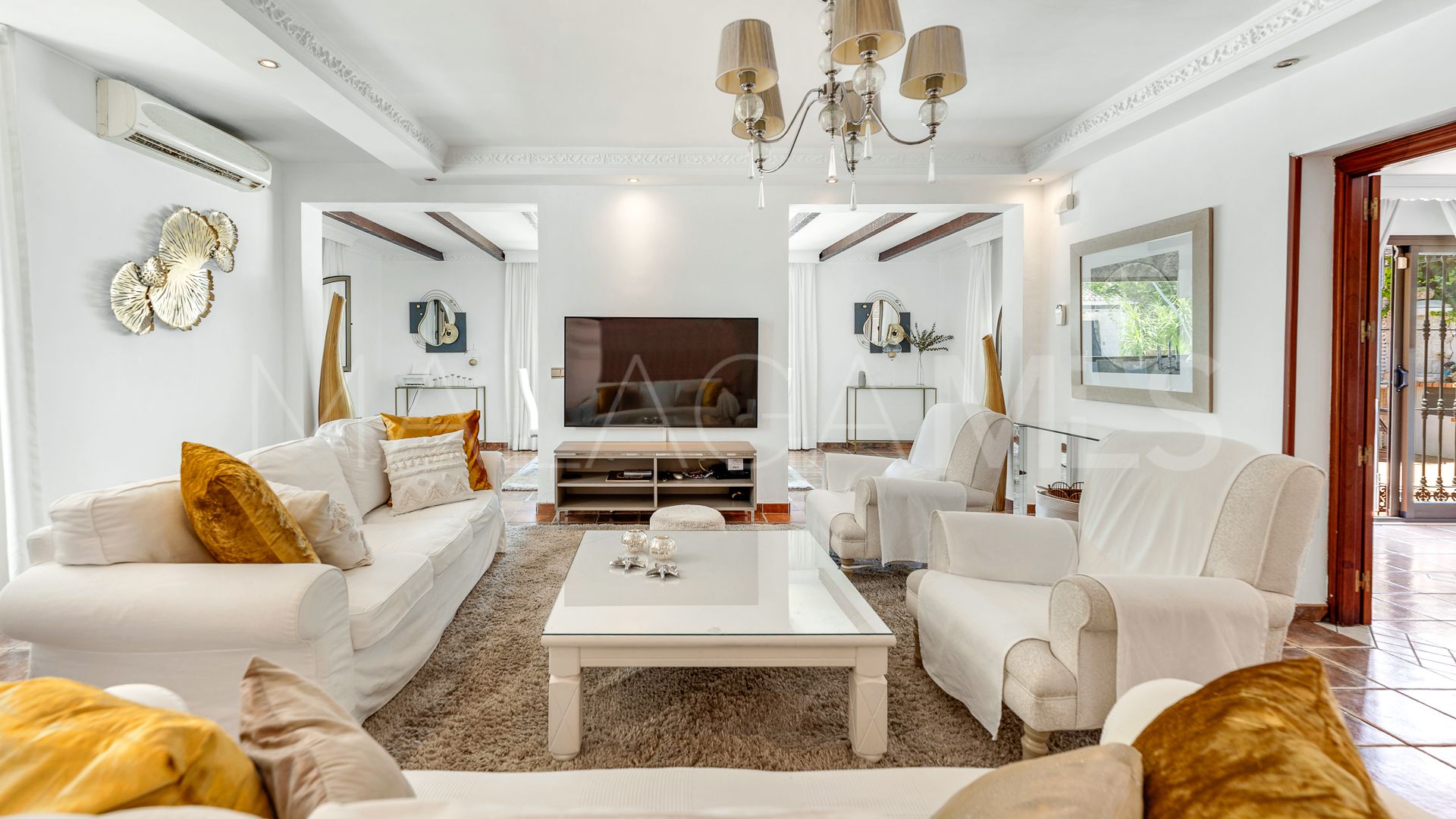 Villa with 5 bedrooms for sale in Cabopino