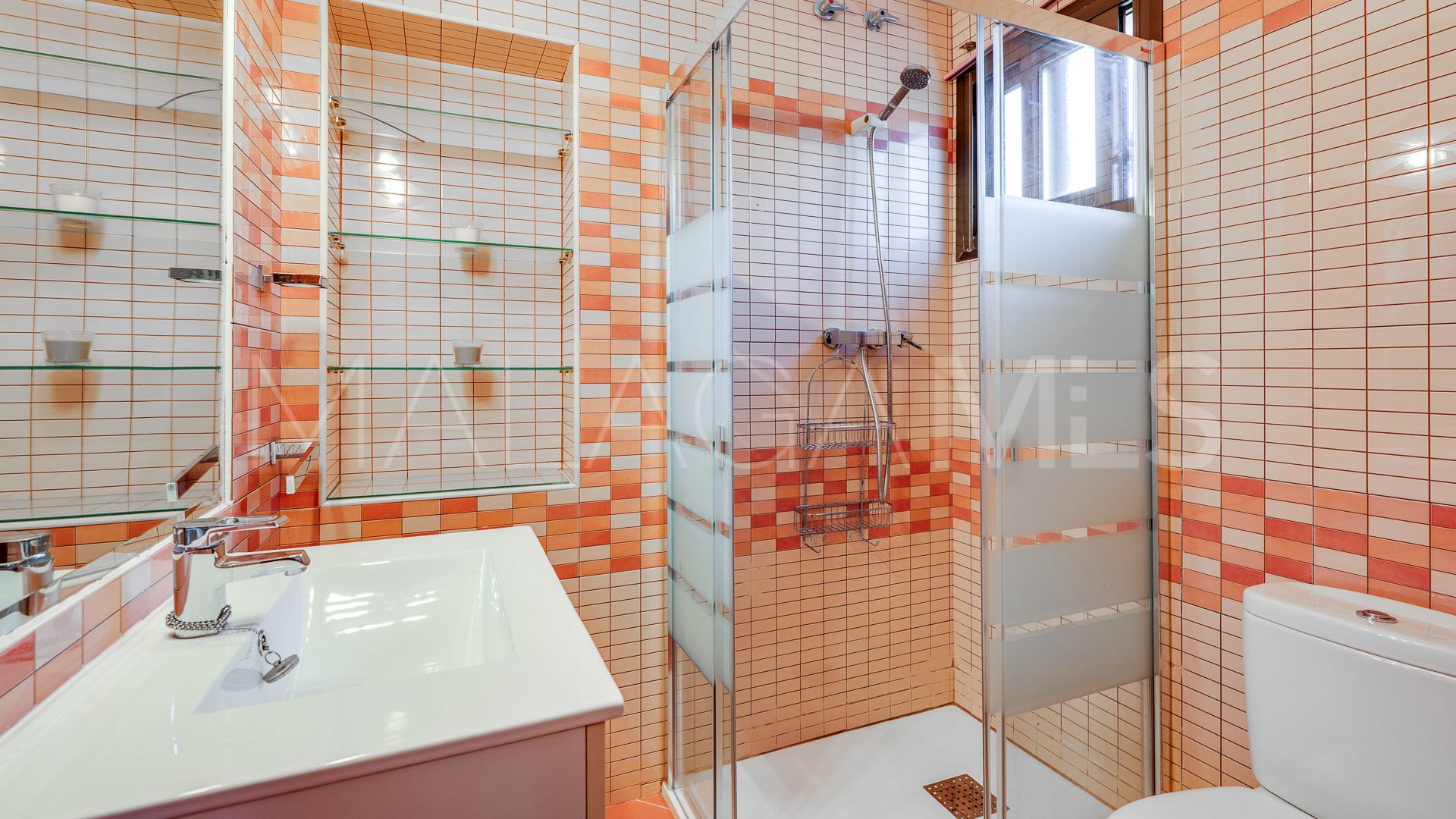 Villa with 5 bedrooms for sale in Cabopino