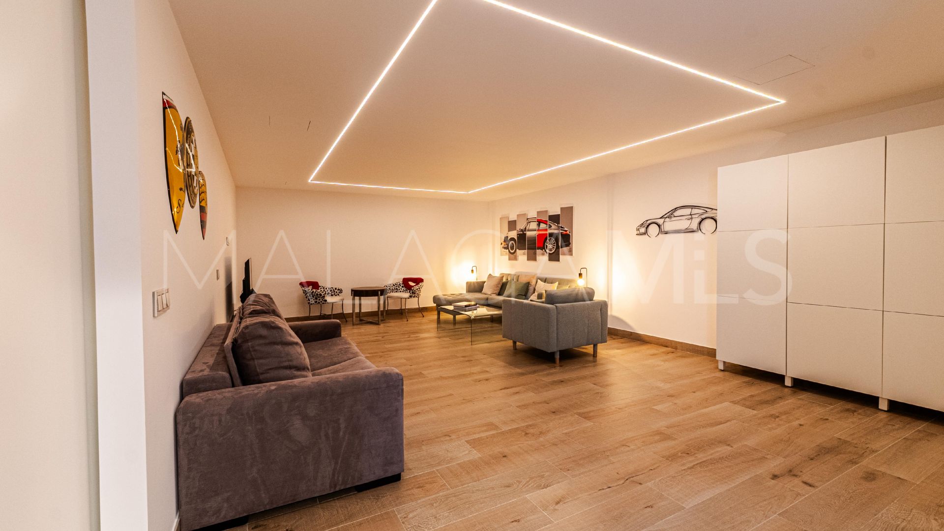 Buy villa in Marbella Golden Mile