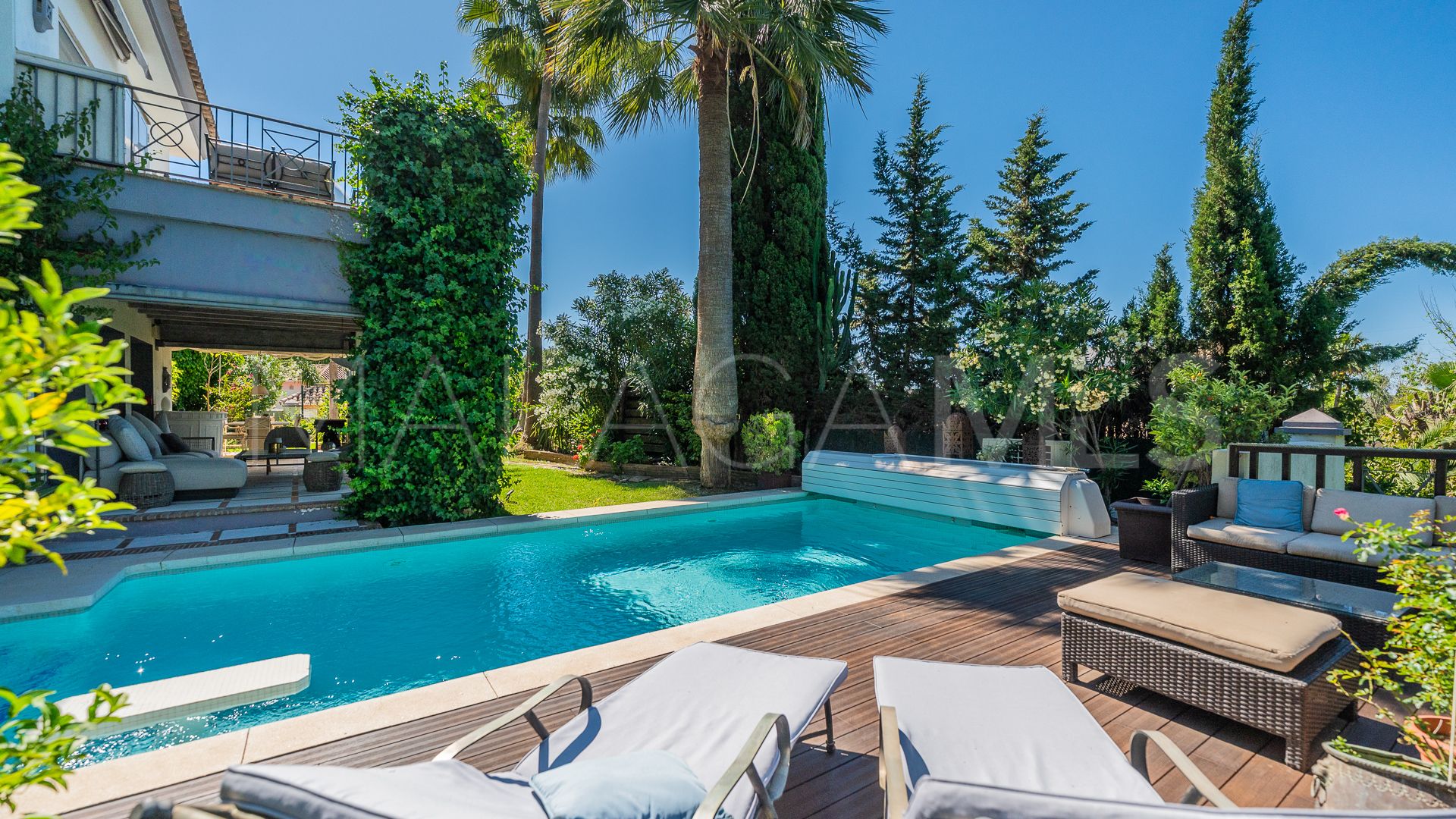 Villa for sale in Nagüeles