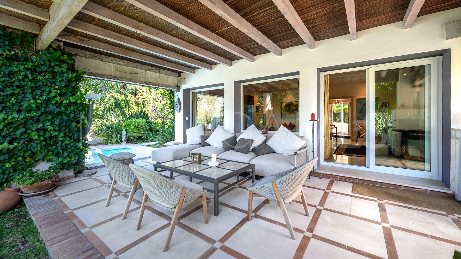 Villa for sale in Nagüeles