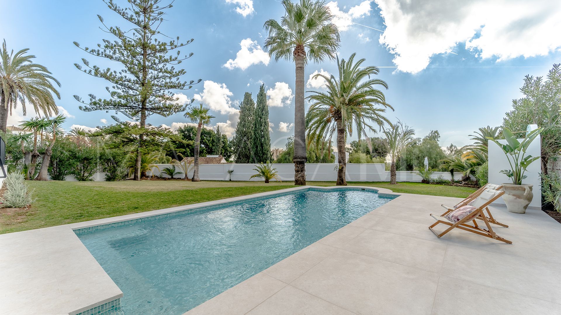Villa for sale in Rio Real