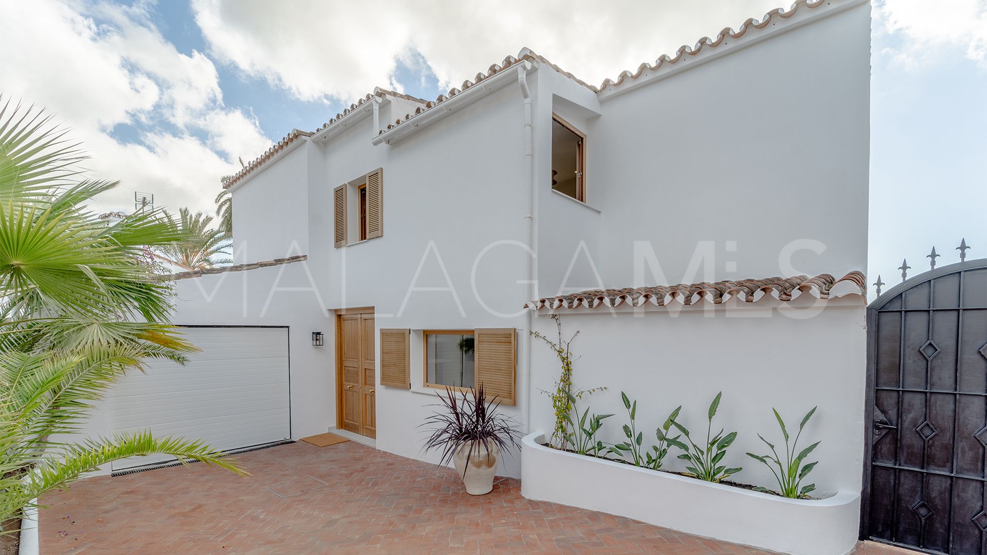 Villa for sale in Rio Real