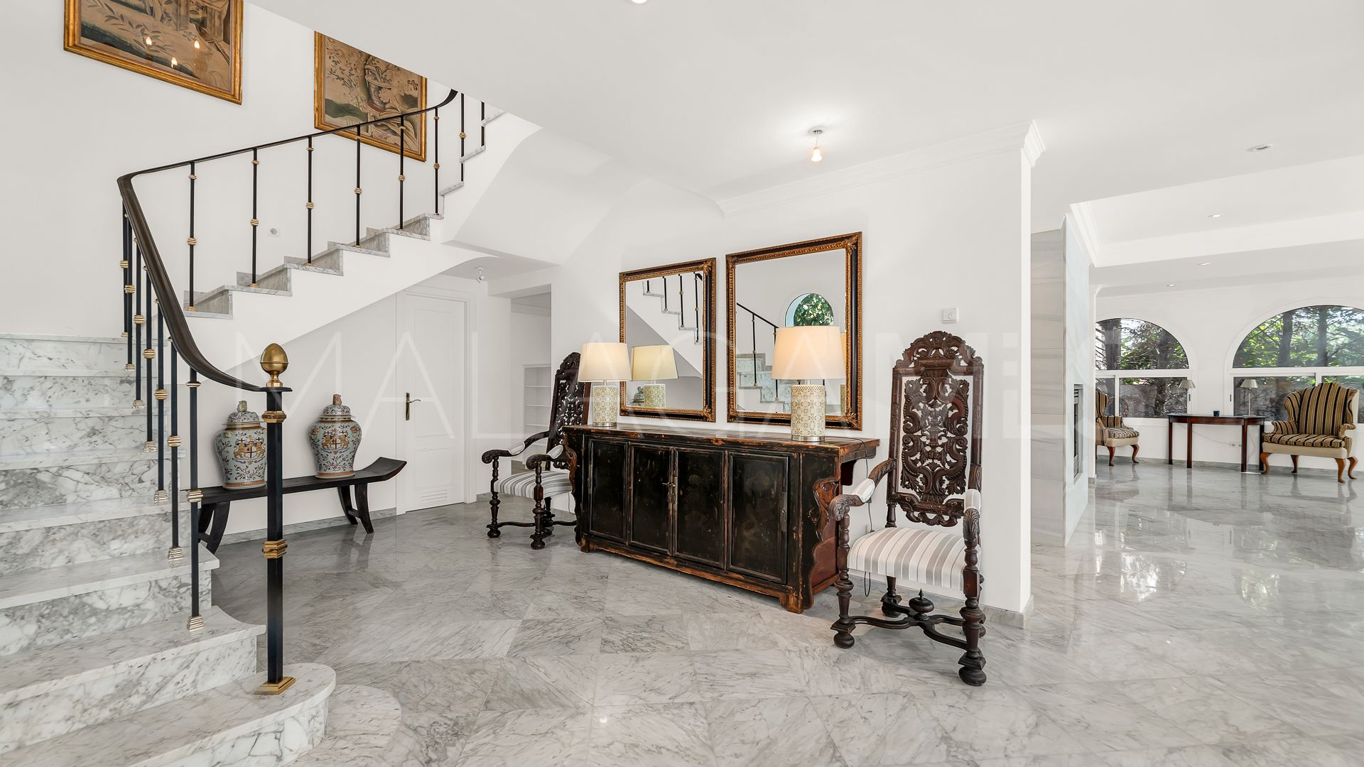 Villa de 5 bedrooms a la venta in Los Monteros