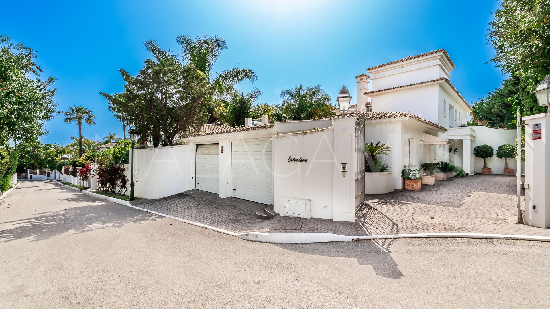 Villa de 5 bedrooms a la venta in Los Monteros