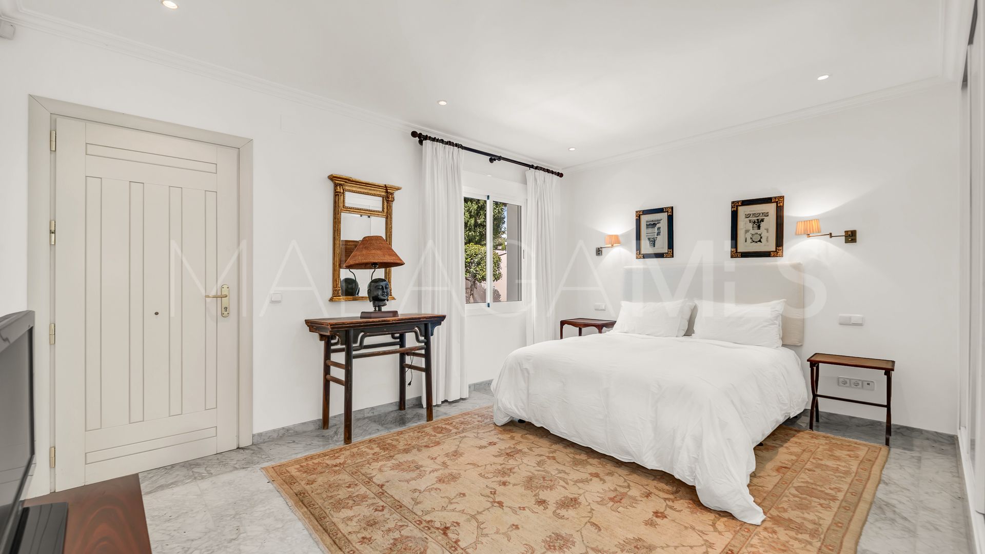 Villa de 5 bedrooms a la venta in Los Monteros