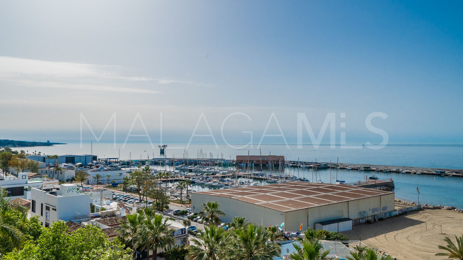 Buy apartamento de 4 bedrooms in Beach Side Golden Mile