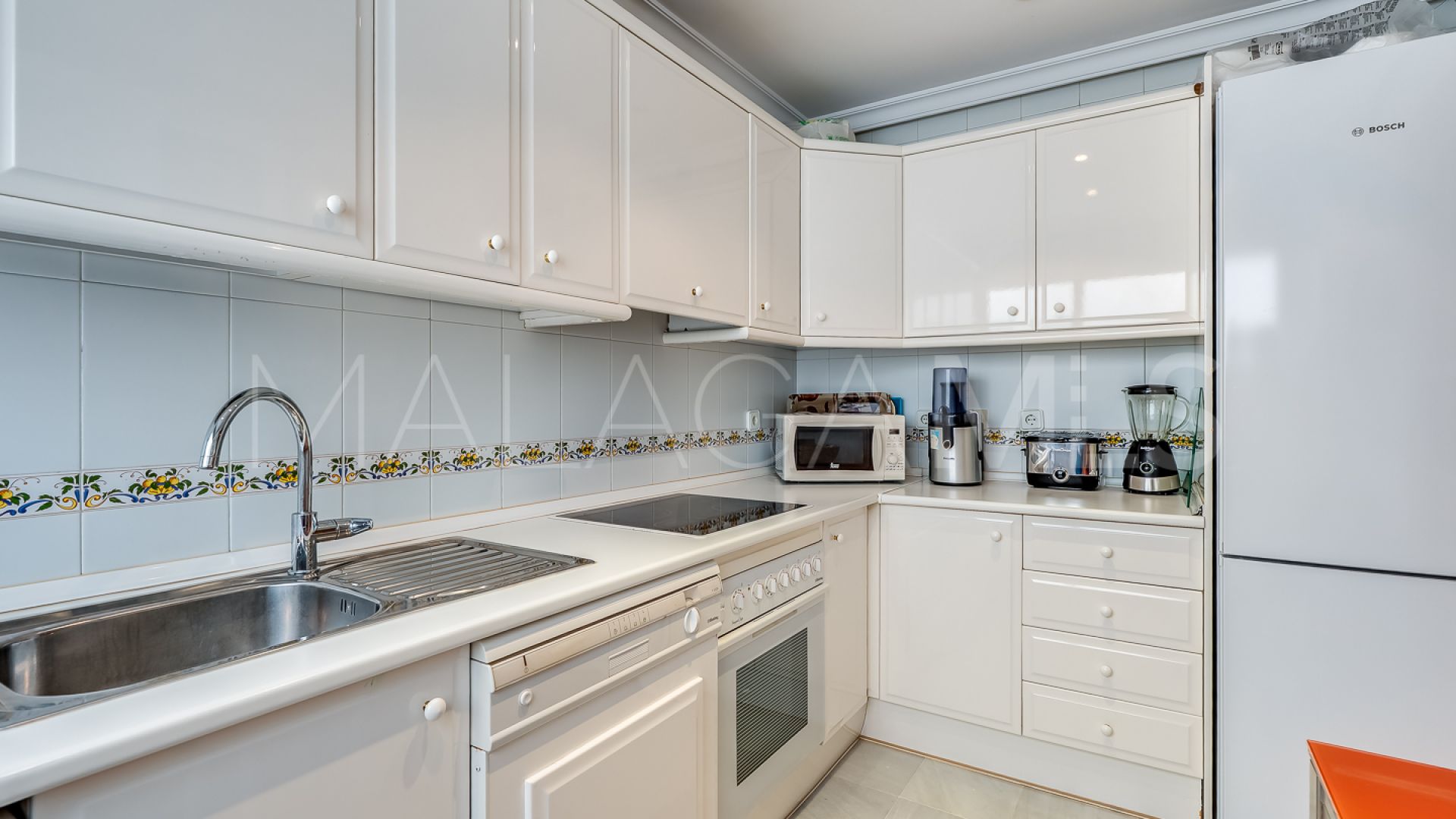 Buy apartamento de 4 bedrooms in Beach Side Golden Mile