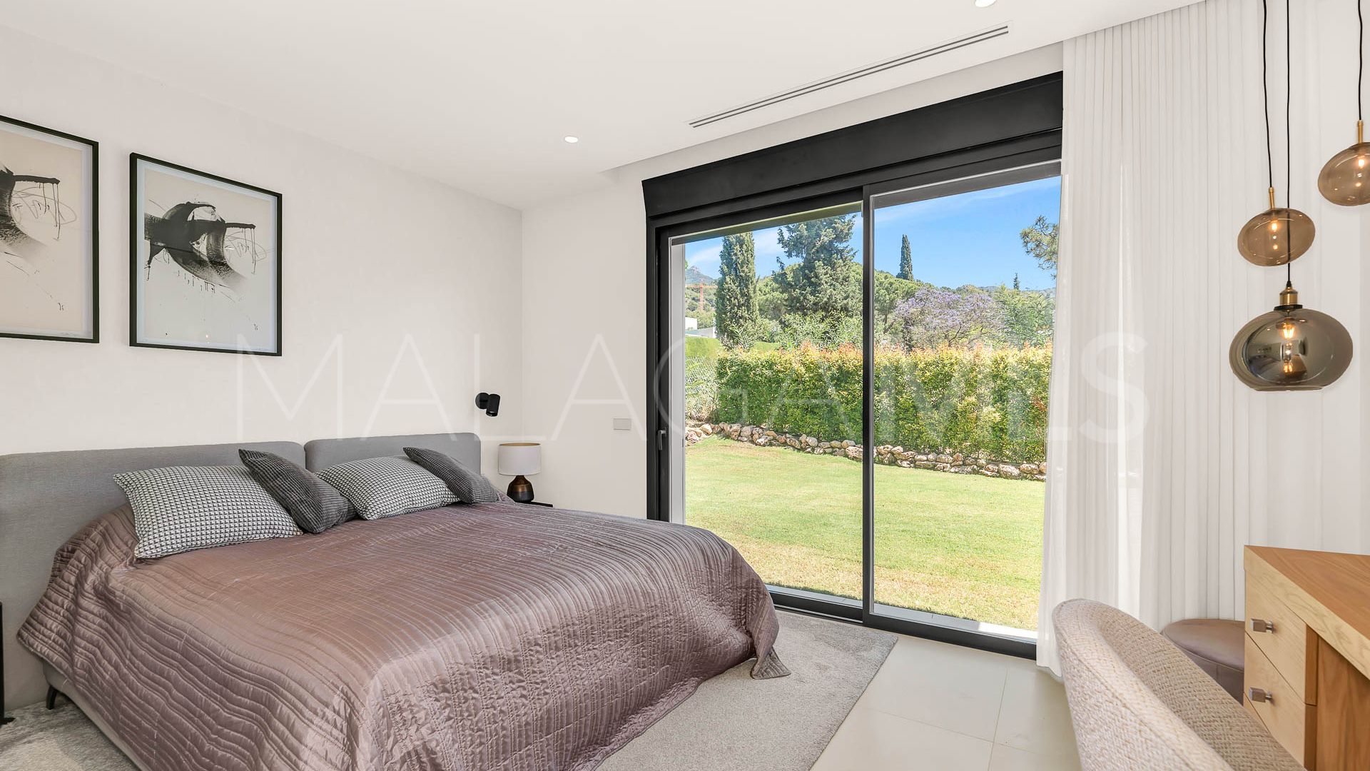 Villa with 5 bedrooms for sale in Cascada de Camojan