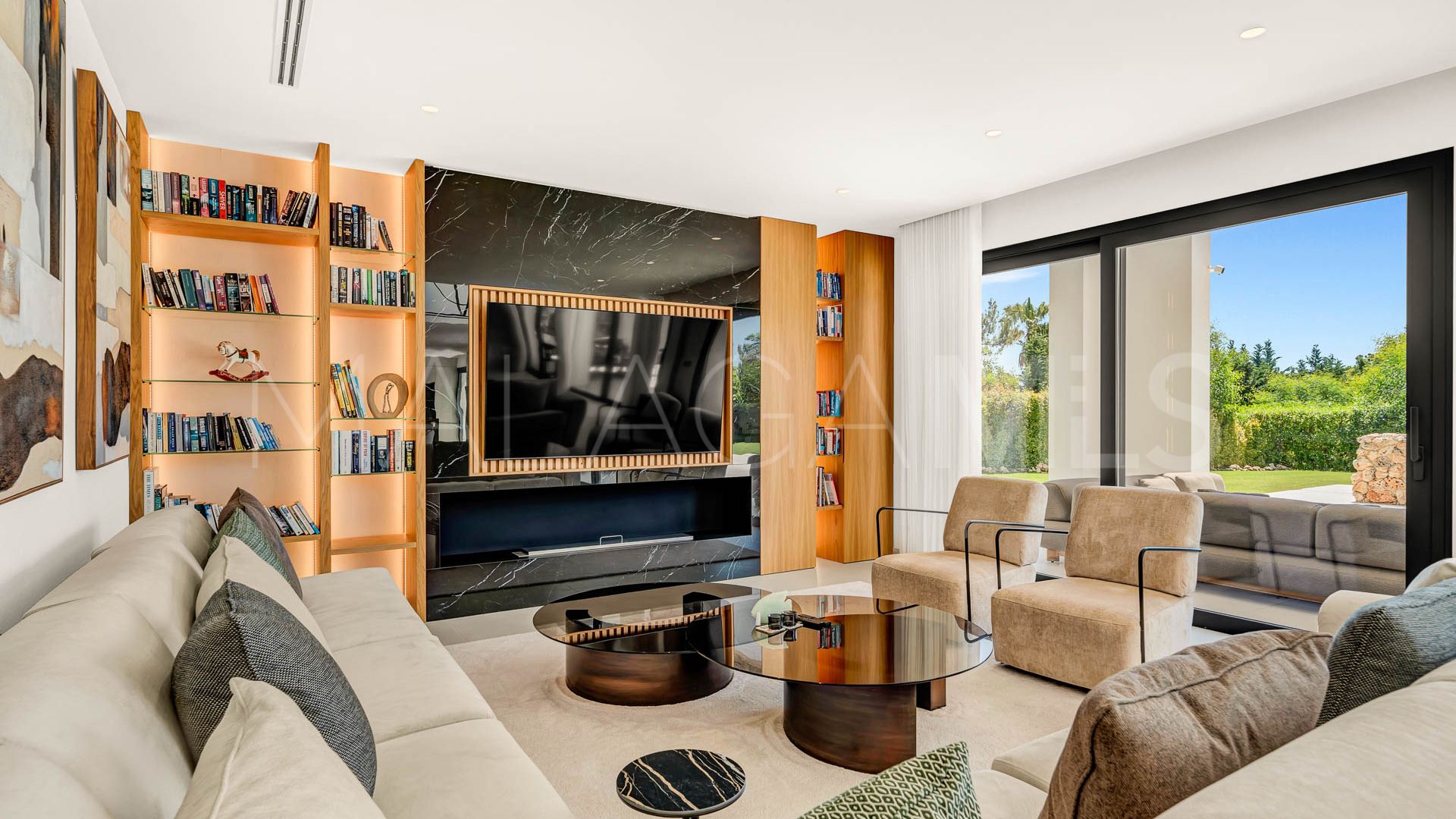 Villa with 5 bedrooms for sale in Cascada de Camojan