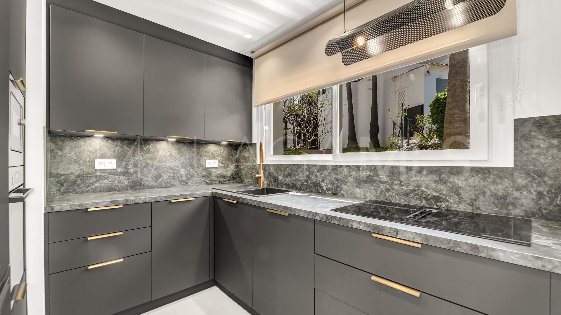 Reihenhaus for sale in Golden Mile