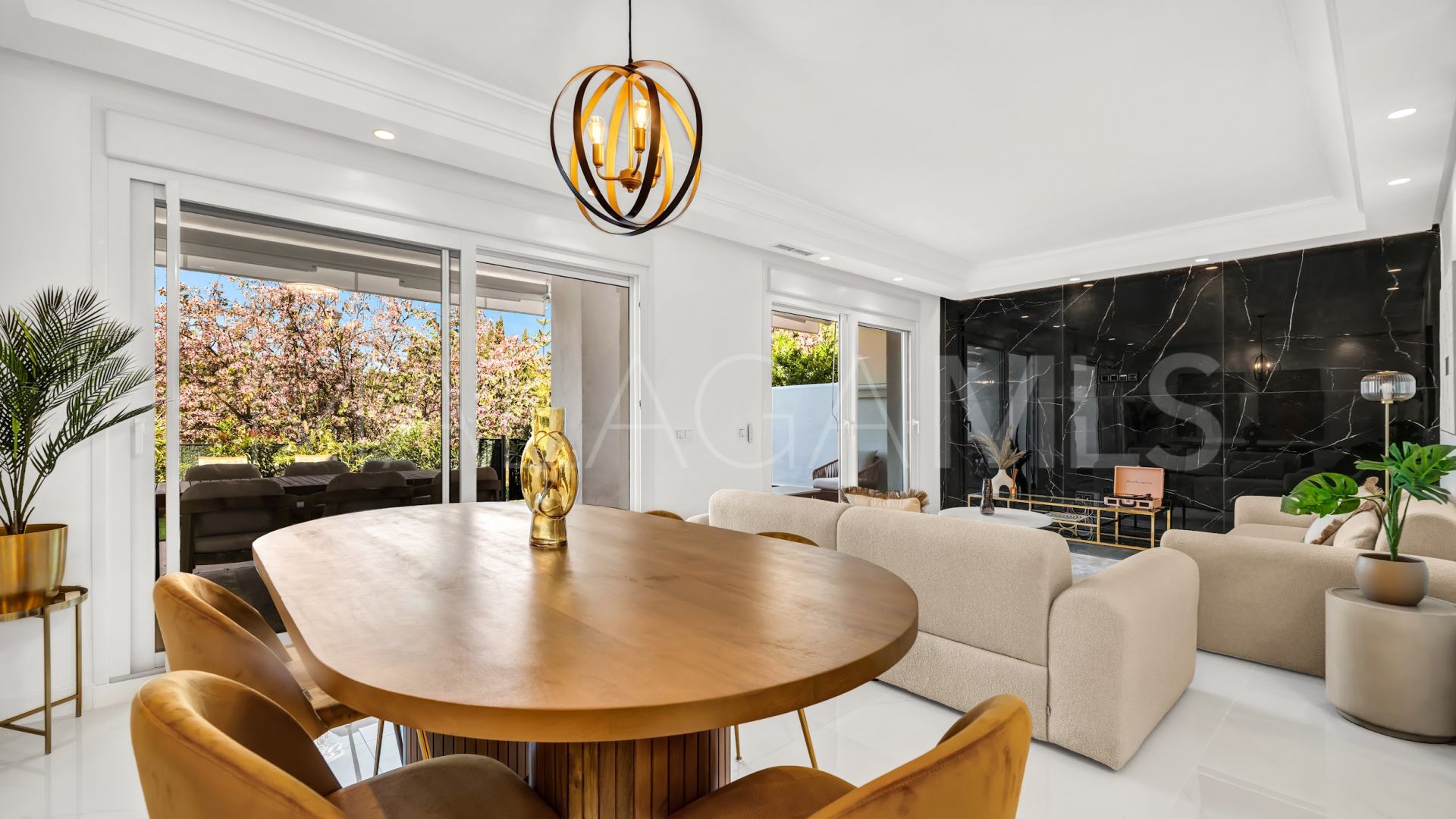 Reihenhaus for sale in Golden Mile