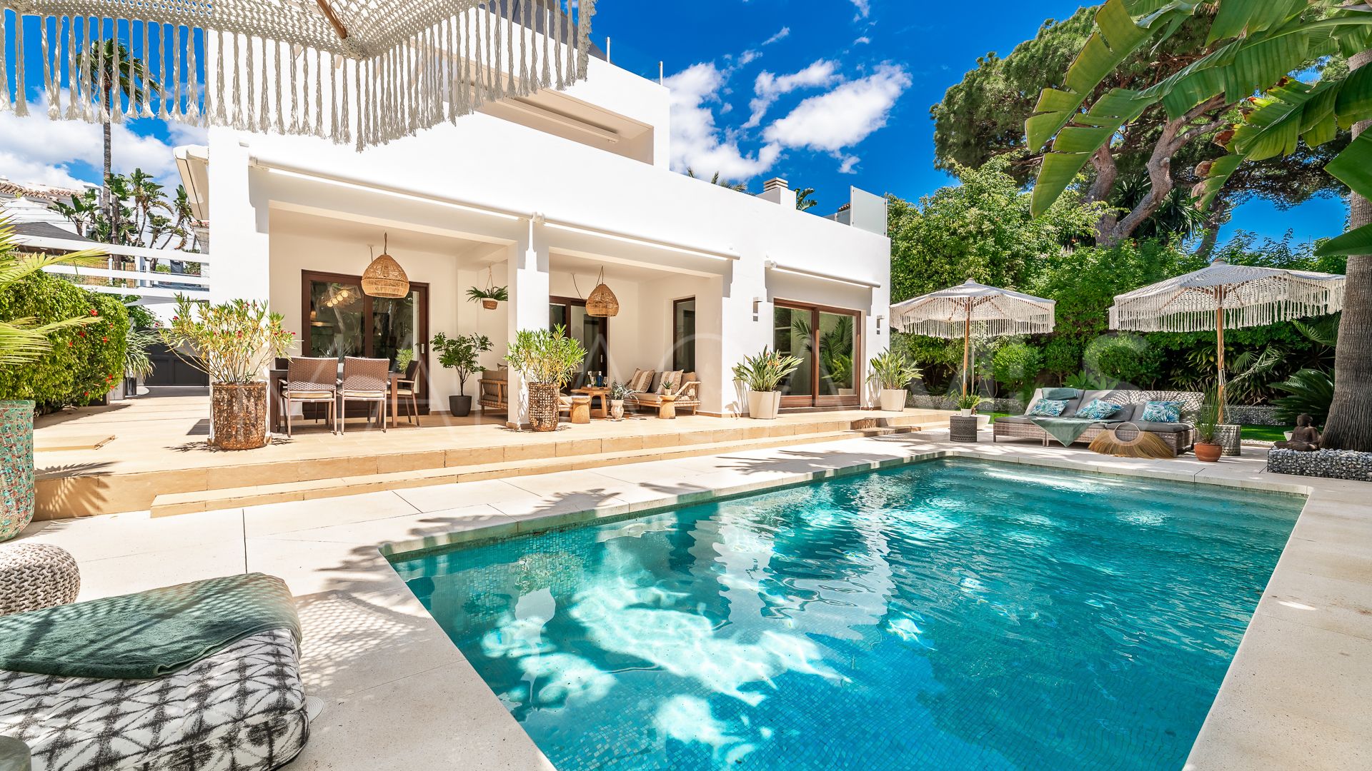 Villa for sale in Marbesa