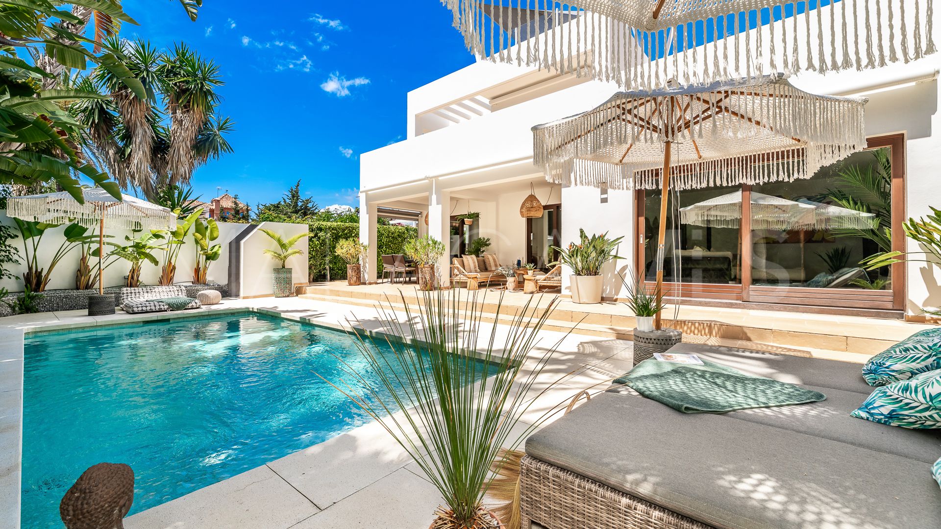 Villa for sale in Marbesa