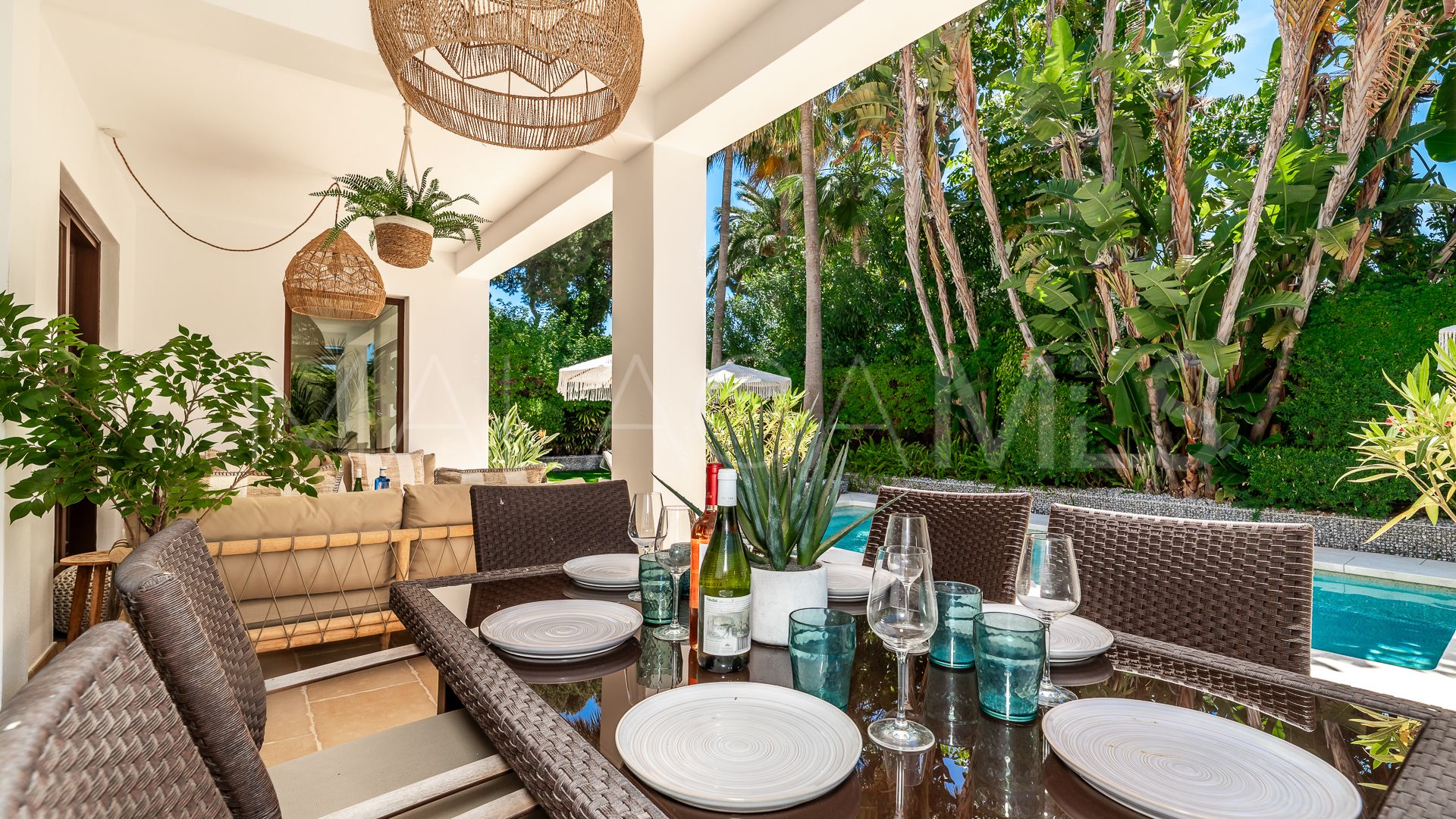 Villa for sale in Marbesa