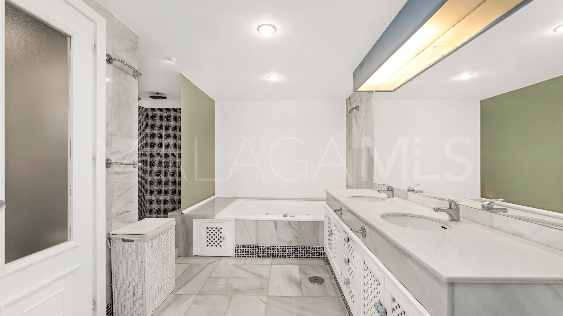 Radhus for sale in Marbella - Puerto Banus