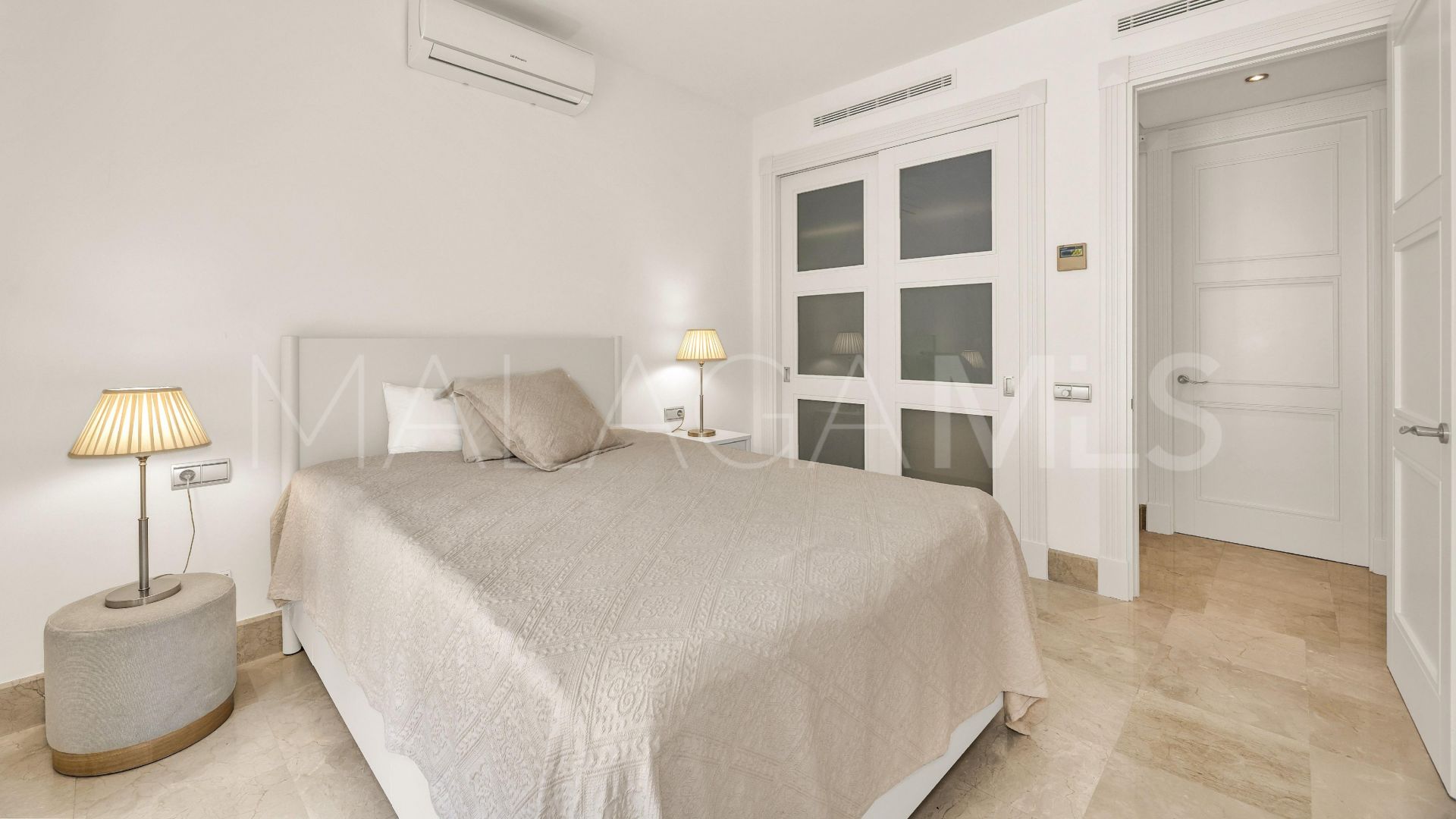 For sale 3 bedrooms apartment in Los Monteros