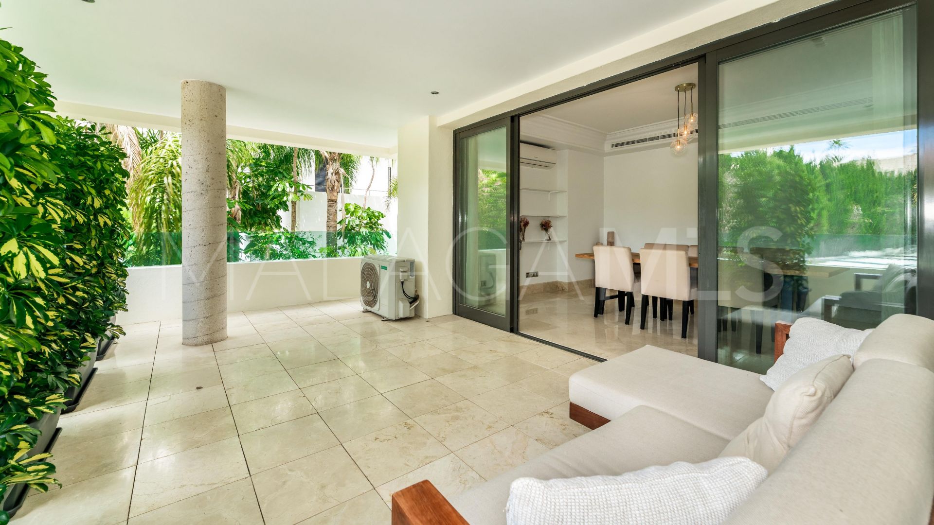 For sale 3 bedrooms apartment in Los Monteros
