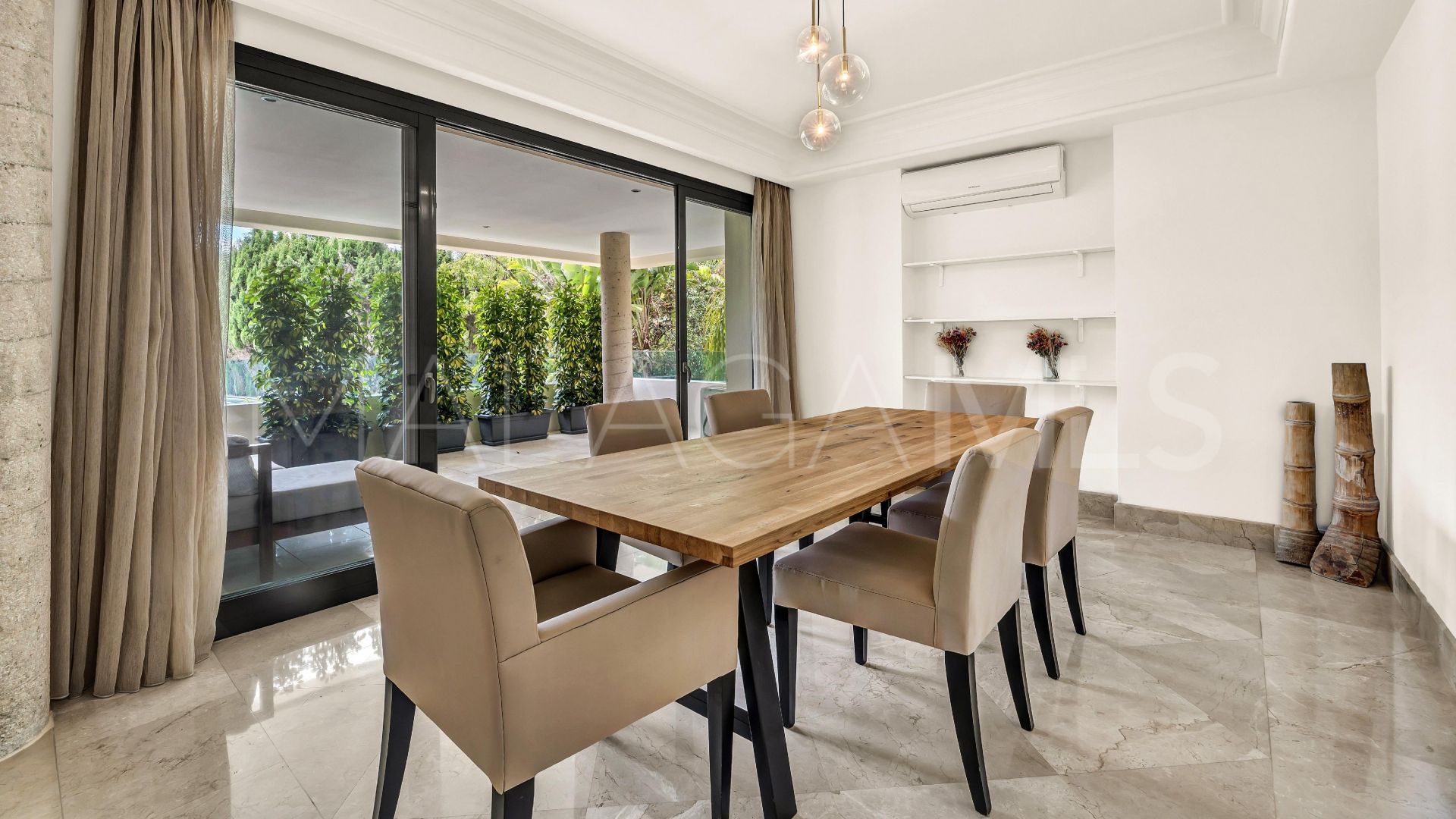 For sale 3 bedrooms apartment in Los Monteros