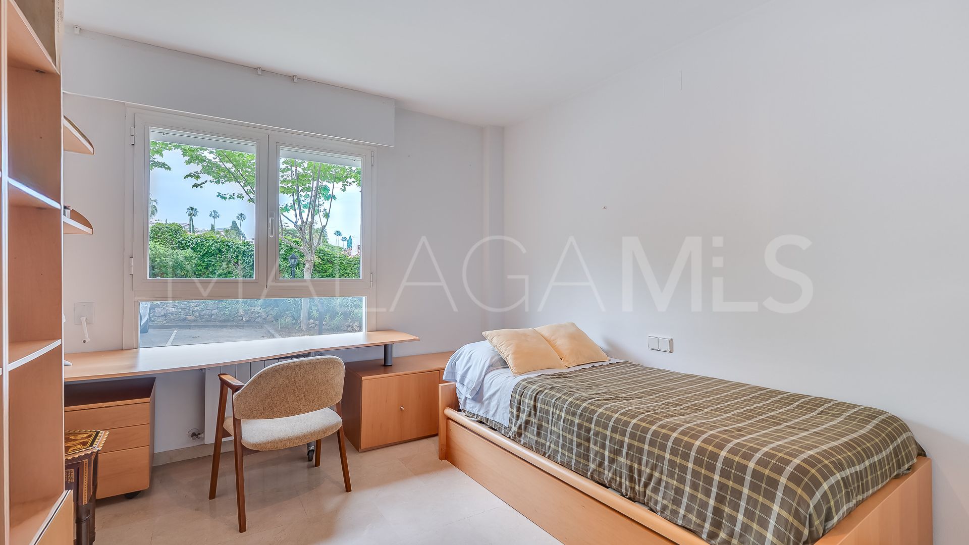 Se vende apartamento planta baja in Golden Mile