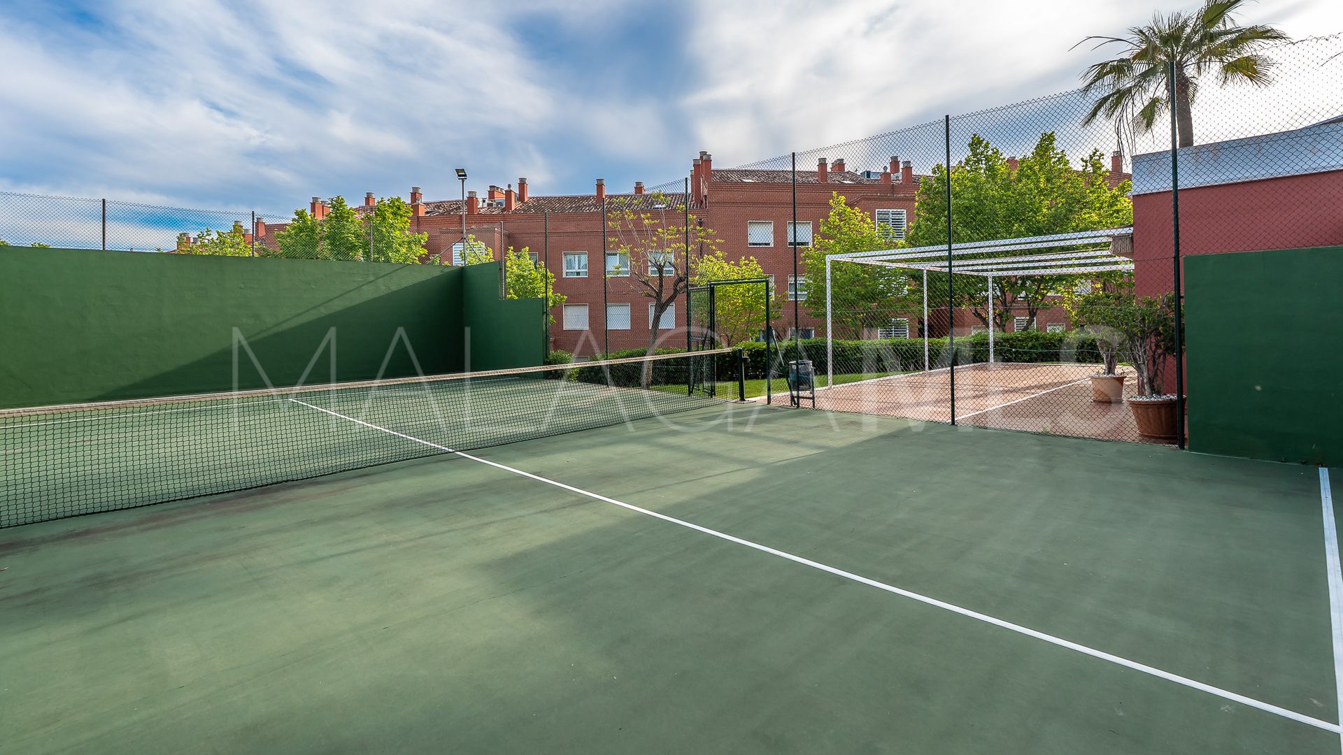 Se vende apartamento planta baja in Golden Mile