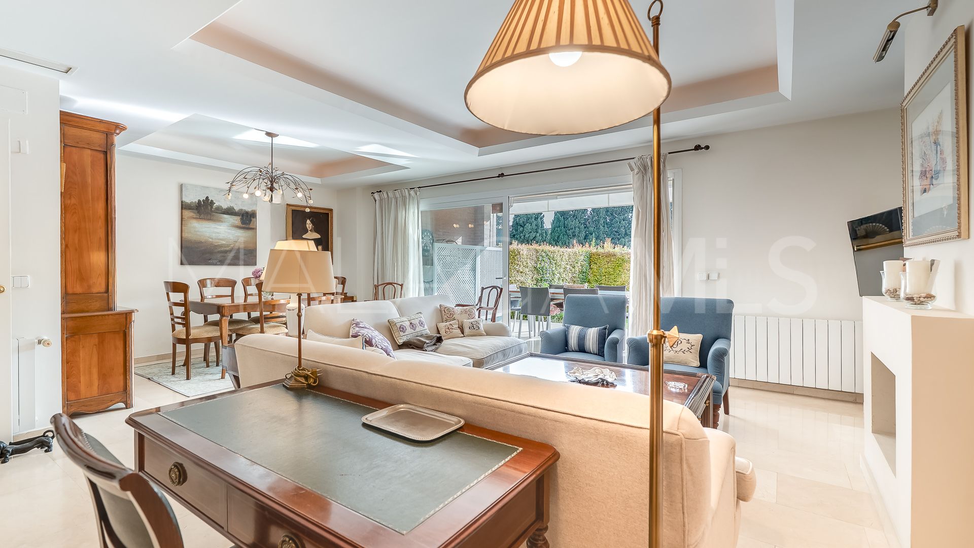 Se vende apartamento planta baja in Golden Mile