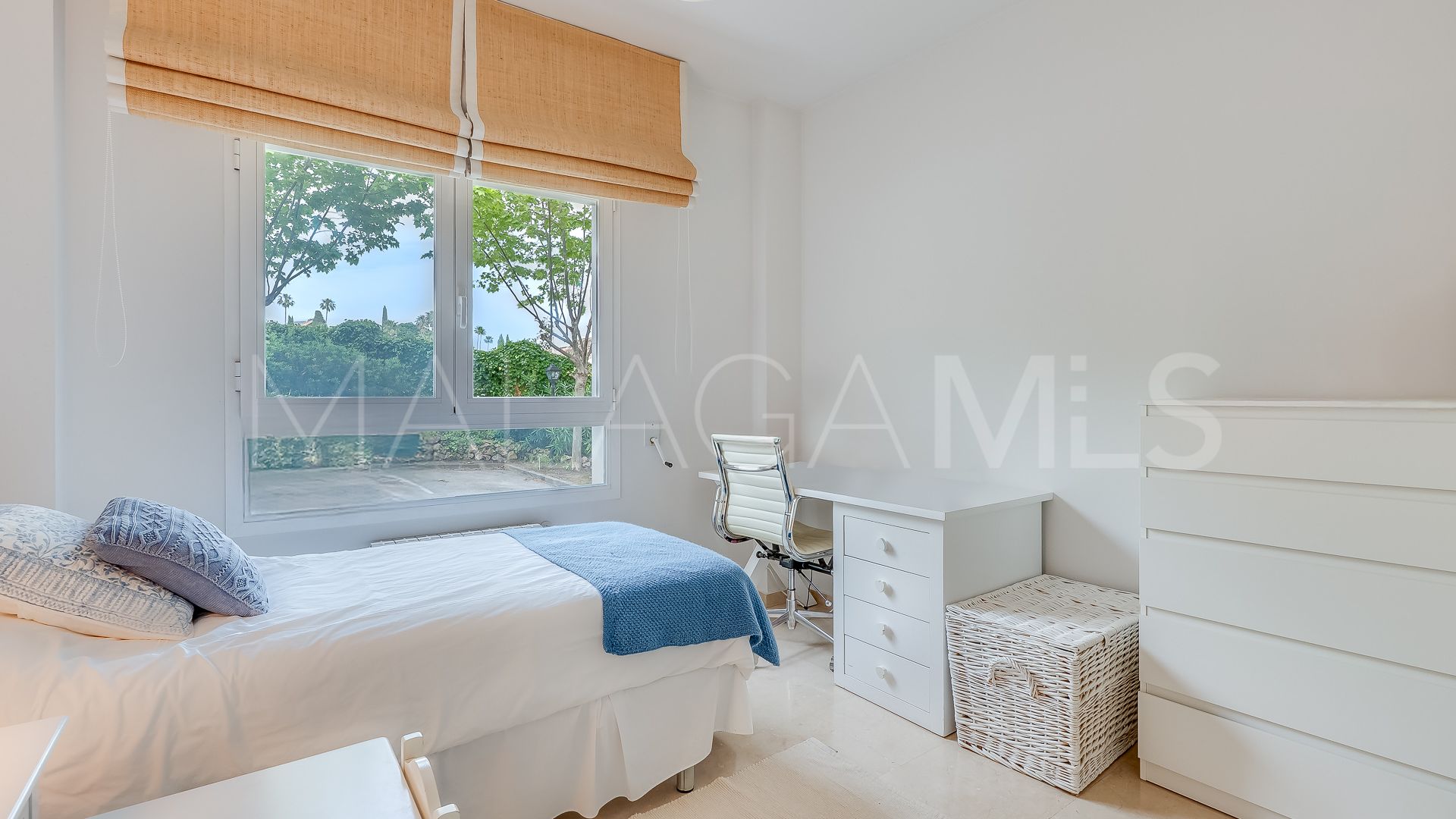 Se vende apartamento planta baja in Golden Mile